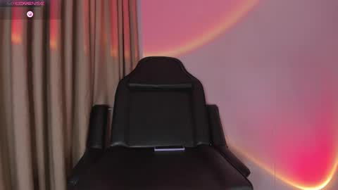 Kitty online show from 02-15-25, 02:15