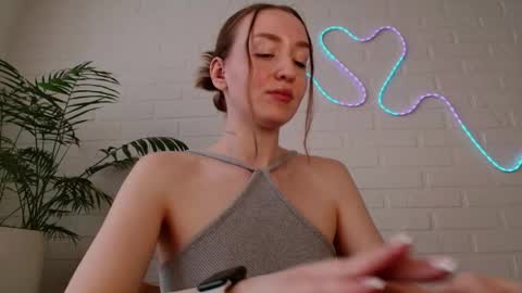 You wont find me here on Saturdays and Sundays  online show from 04-28-26, 01:05