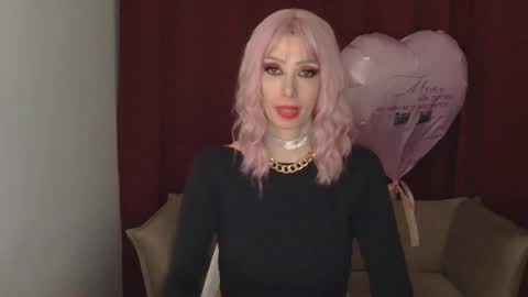 White Queen online show from 02-16-25, 06:43