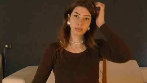 White Queen online show from 04-22-26, 08:28