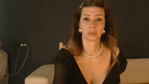Snapshot of whitequeen888 chatting on 05-18-26, 07:58 White Queen online show from 05-18-26, 07:58