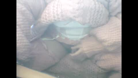 whitesweater online show from 02-12-25, 10:14