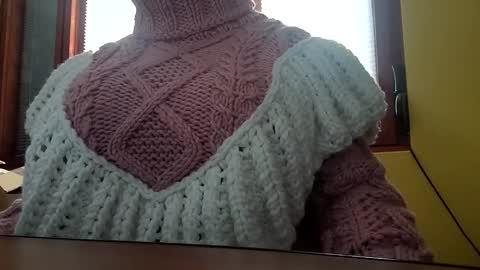 whitesweater online show from 12-01-25, 06:51