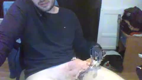 Snapshot of whitesyrup600 chatting on 11-25-25, 01:55 whitesyrup600 online show from 11-25-25, 01:55