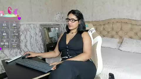 Snapshot of whitneybrown_ chatting on 04-26-26, 07:22 Whitney online show from 04-26-26, 07:22