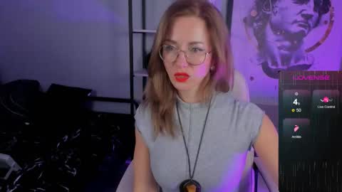 whitneypunnch online show from 10-28-25, 09:35