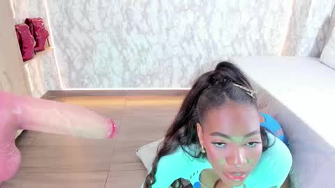 Snapshot of whitneyyfox chatting on 12-03-25, 11:03 whitneyyfox online show from 12-03-25, 11:03