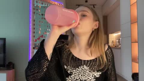 Alisa online show from 02-06-25, 09:32