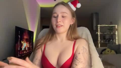 Alisa online show from 12-04-25, 07:39