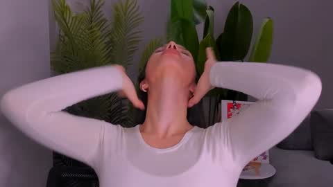 whoislulu online show from 12-10-24, 04:49