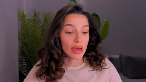 whoislulu online show from 12-20-24, 09:54