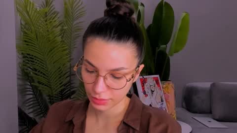 whoislulu online show from 01-20-25, 08:40