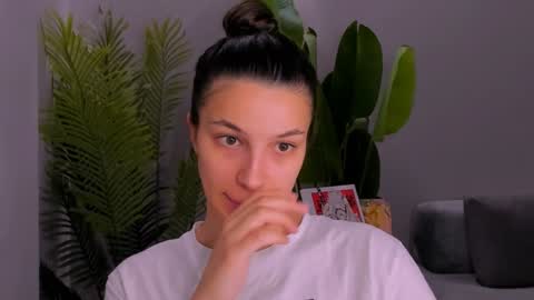 whoislulu online show from 01-28-25, 07:00