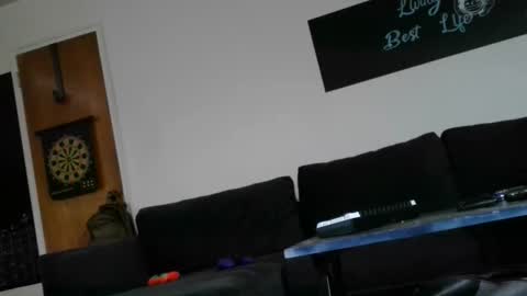 whosten0 online show from 03-04-26, 01:55