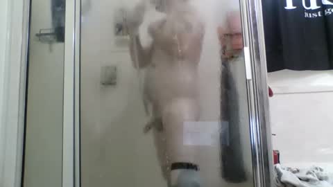 Snapshot of whsrvr4201leg chatting on 05-15-26, 02:02 whsrvr4201leg online show from 05-15-26, 02:02