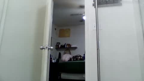 Snapshot of whsrvr4201leg chatting on 05-26-26, 05:09 whsrvr4201leg online show from 05-26-26, 05:09