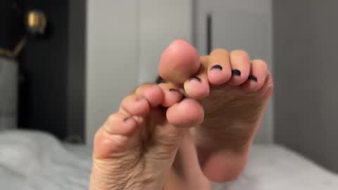 Alice online show from 10-09-25, 04:27