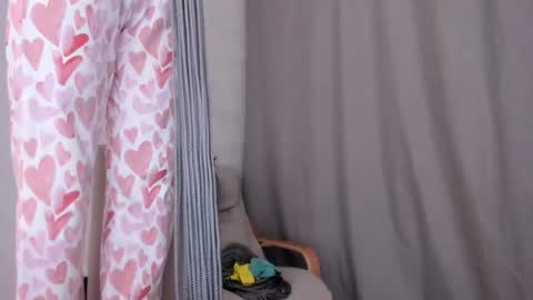 Veronica online show from 02-13-25, 05:44