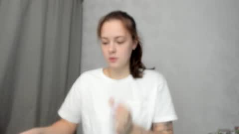 Veronica online show from 02-19-26, 06:04