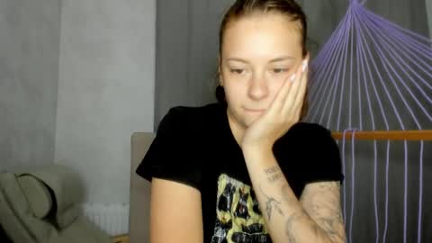 Veronica online show from 05-16-26, 07:23