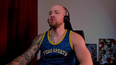 Snapshot of why_you_so_serious chatting on 12-14-24, 08:29 VI online show from 12-14-24, 08:29