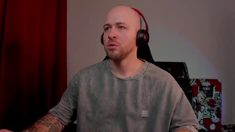 Snapshot of why_you_so_serious chatting on 01-29-25, 03:58 VI online show from 01-29-25, 03:58