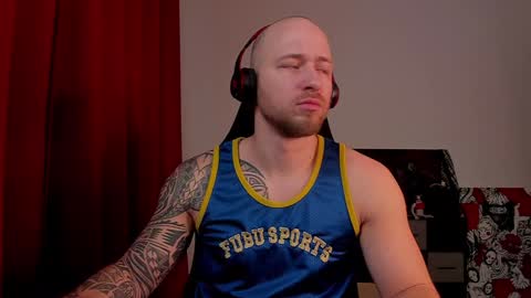 Snapshot of why_you_so_serious chatting on 02-02-25, 02:02 VI online show from 02-02-25, 02:02