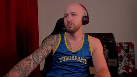 Snapshot of why_you_so_serious chatting on 03-10-25, 08:01 VI online show from 03-10-25, 08:01