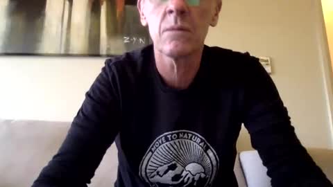 whynotfly1 online show from 10-23-25, 08:13