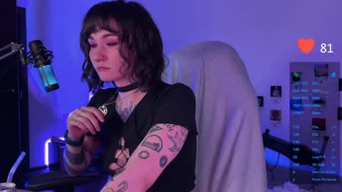 iggy iggz online show from 12-29-24, 01:13