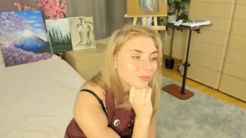 Mia online show from 07-20-26, 10:39