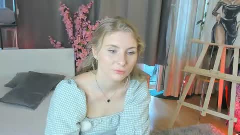 Mia online show from 07-28-26, 05:36