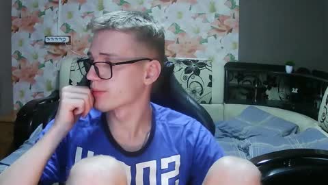 Snapshot of wiiinkyyy chatting on 11-24-25, 02:17 wiiinkyyy online show from 11-24-25, 02:17