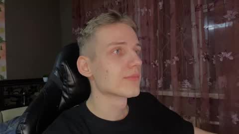 Snapshot of wiiinkyyy chatting on 12-04-25, 05:43 wiiinkyyy online show from 12-04-25, 05:43