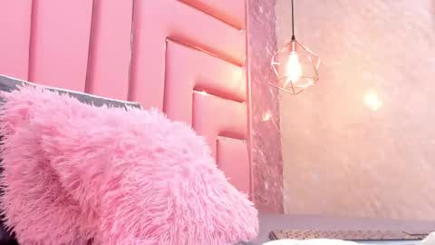 wild_firee_ online show from 10-10-25, 08:19