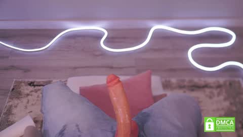 Audrey online show from 04-25-26, 01:41