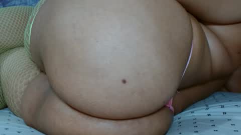 Snapshot of wildasslove4u chatting on 10-25-25, 01:35 Wild online show from 10-25-25, 01:35