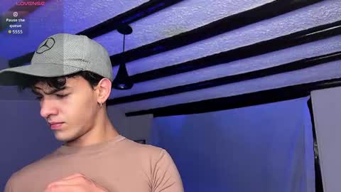 Snapshot of wilddesiree_ chatting on 10-18-25, 02:36 WildDesire online show from 10-18-25, 02:36