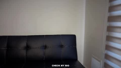 Snapshot of wilddesiree_ chatting on 01-14-26, 07:19 WildDesire online show from 01-14-26, 07:19