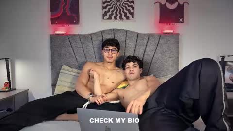 Snapshot of wilddesiree_ chatting on 02-19-26, 02:18 WildDesire online show from 02-19-26, 02:18