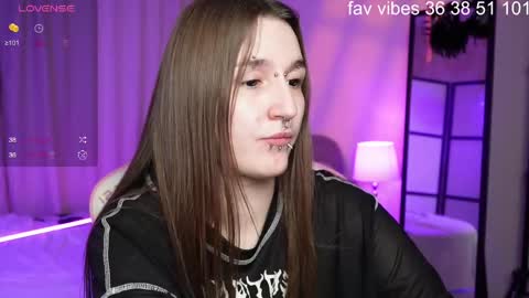 Snapshot of wilder_weinn chatting on 06-01-26, 03:30 .. alice .. online show from 06-01-26, 03:30