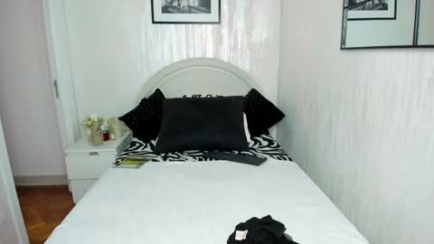 Miss Deea online show from 04-24-26, 10:39