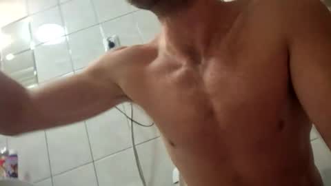 Snapshot of wildmike93 chatting on 10-19-25, 11:27 wildmike93 online show from 10-19-25, 11:27