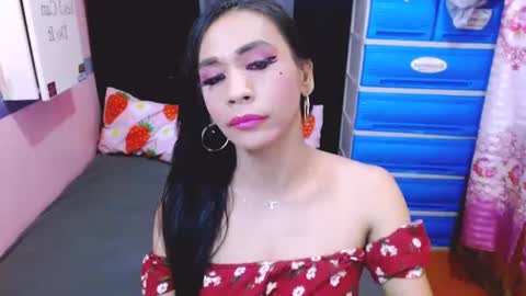 Snapshot of wildnika chatting on 03-05-25, 01:17 wildnika online show from 03-05-25, 01:17