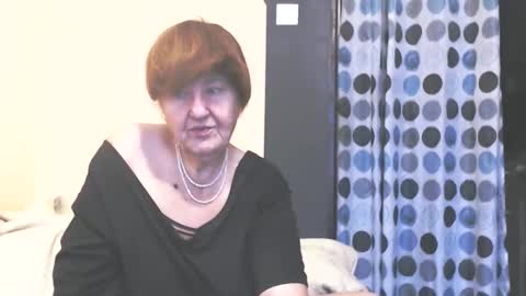 Snapshot of wildredcat chatting on 11-29-25, 10:29 WildRedCat online show from 11-29-25, 10:29