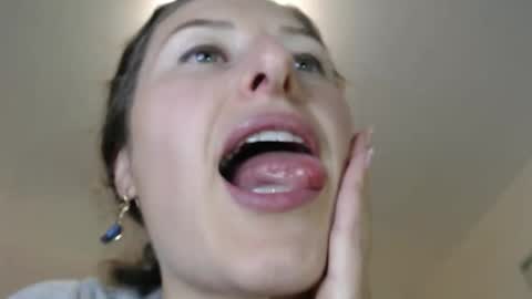 WildRose L - check my Pinned tweet if you dont see me online within 5 minutes after Ive sent email notifications online show from 12-05-25, 01:36