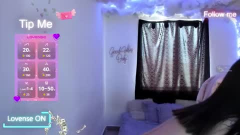 sofia and will online show from 10-12-25, 01:21