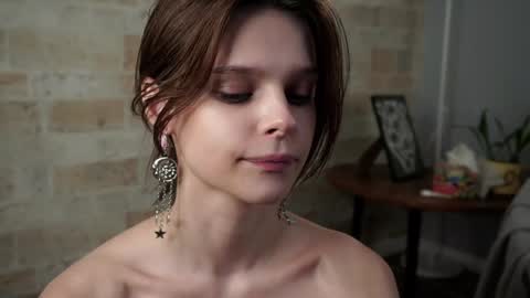 Eva online show from 01-17-25, 10:11