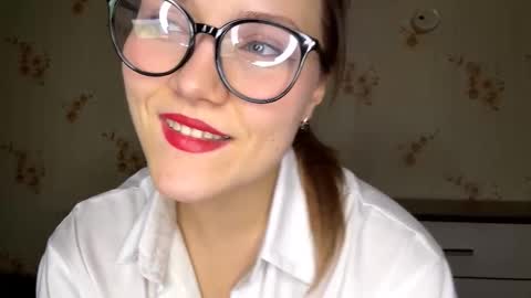 Snapshot of willetteplato chatting on 02-08-26, 04:10 Adele online show from 02-08-26, 04:10