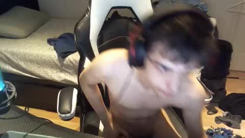 willfro_ online show from 10-18-25, 03:53